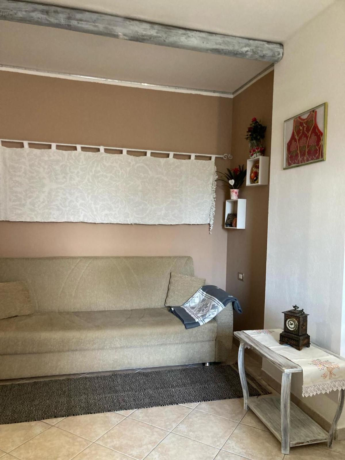 S'Imbusthouse Apartment Oristano Ngoại thất bức ảnh